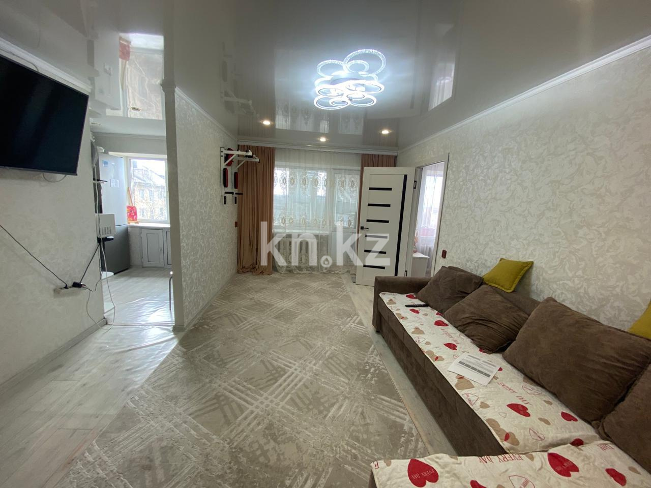 Продажа 2-комнатной квартиры, 43 м² - Продажа двухкомнатных квартир в Караганде фото 2 из 9