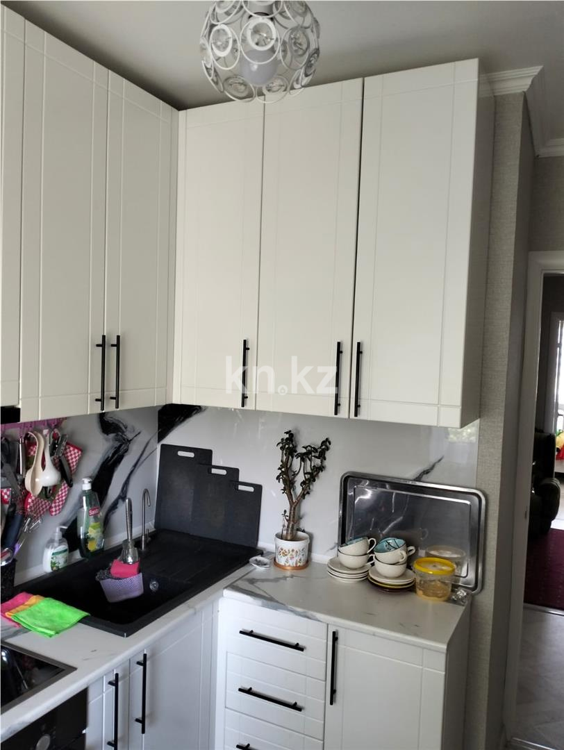 Продажа 3-комнатной квартиры, 61 м², мкр-н Восток-1 в Караганде - фото 6