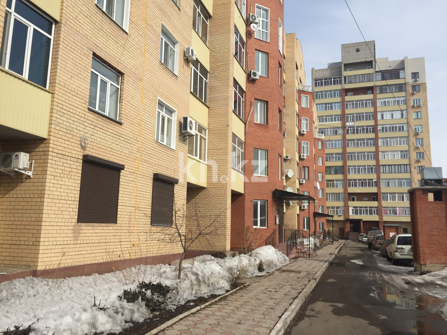 Продажа 3-комнатной квартиры, 90 м², ул. Ерубаева, дом  44/2 в Караганде - фото 10