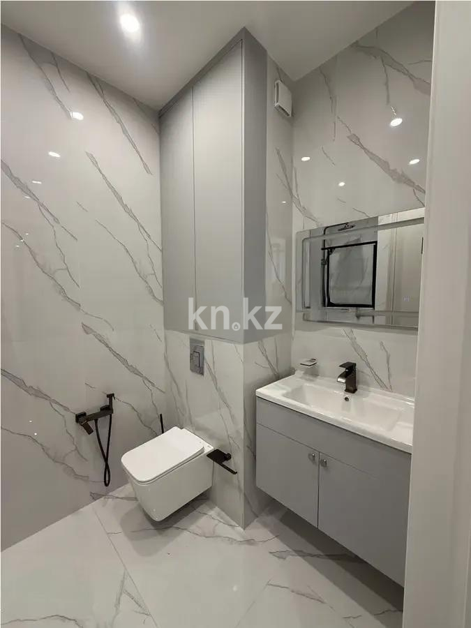 Продажа 2-комнатной квартиры, 63 м², пр. Мангилик Ел, дом  68 в Астане