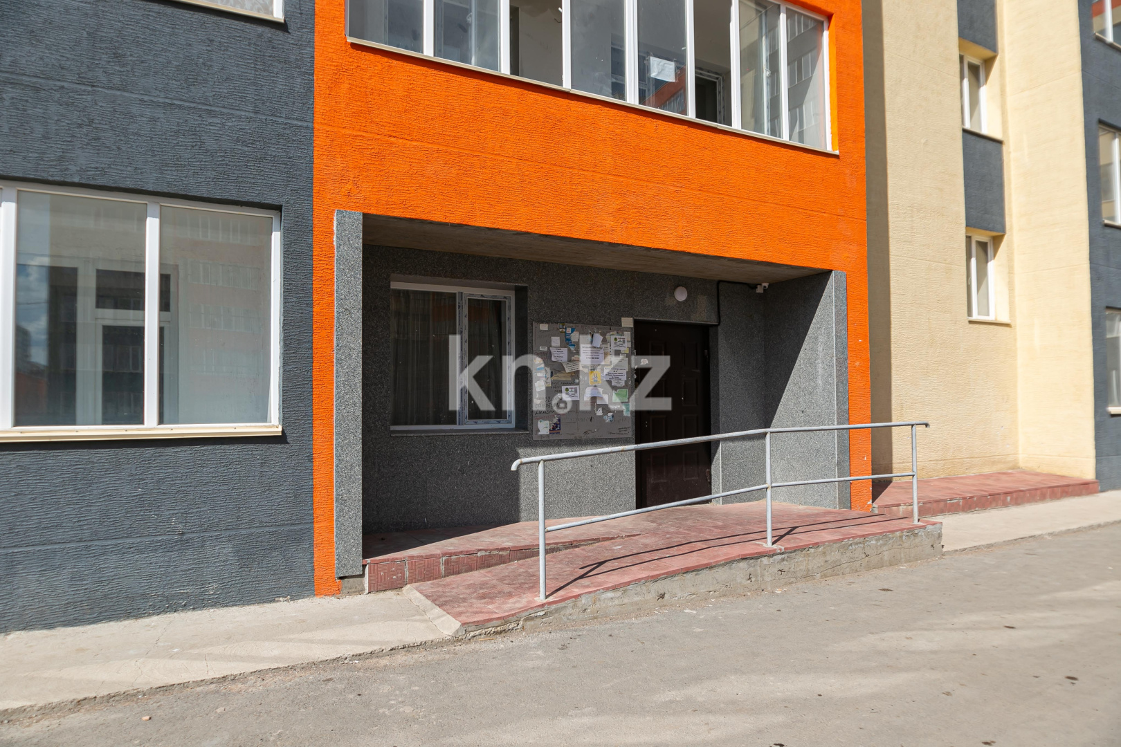 Продажа 1-комнатной квартиры, 40 м², ул. Нажимеденова, дом  19 в Астане - фото 17