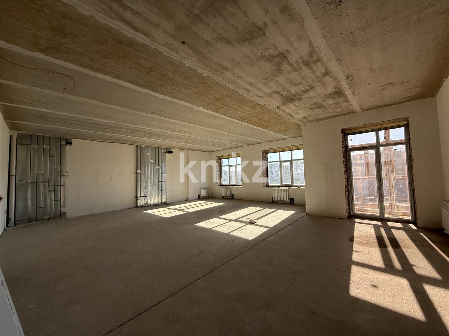 Продажа 3-комнатной квартиры, 79 м² в Караганде - фото 3