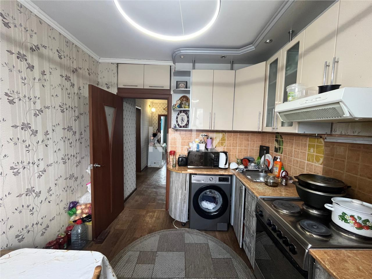 Продажа 4-комнатной квартиры, 77 м², ул. Карла Маркса - Продажа квартир в Караганде фото 9 из 14