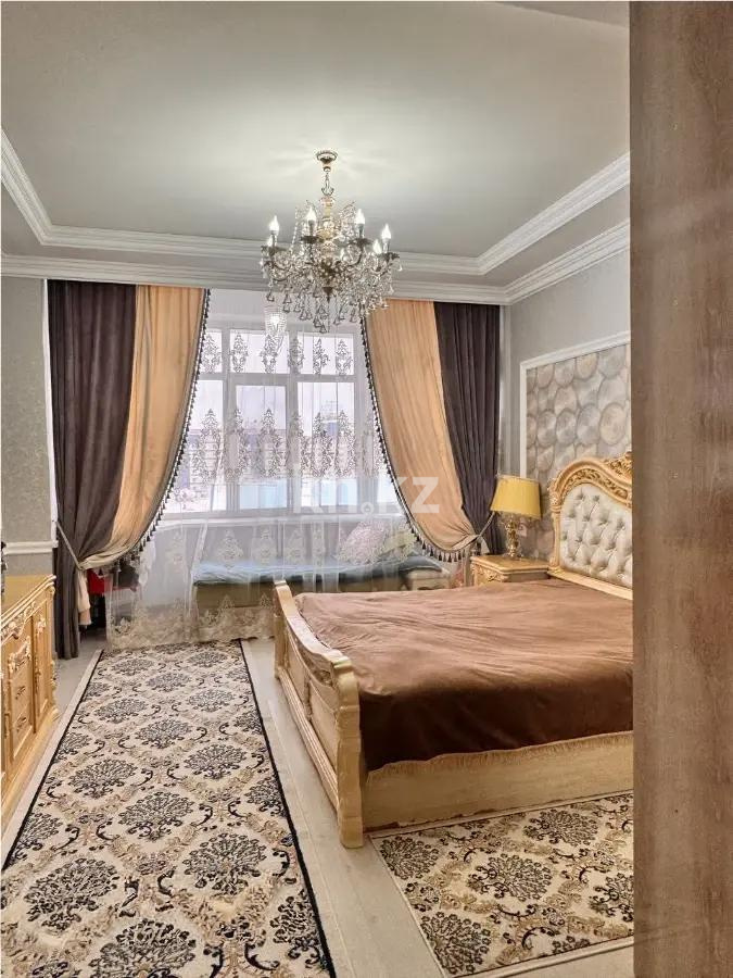 Продажа 4-комнатной квартиры, 130 м², ул. Бокейхана, дом  6 - Продажа квартир в Казахстане фото 2 из 6