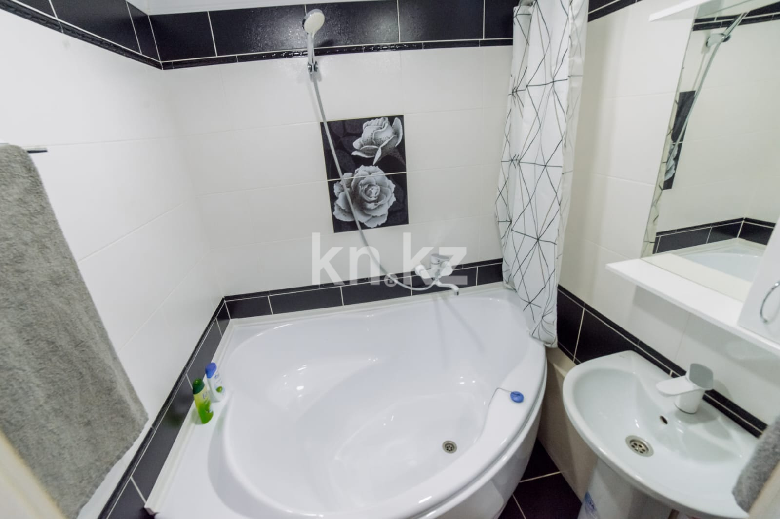 Аренда 2-комнатной квартиры посуточно, 53 м² - Недвижимость в Темиртау - страница 9 фото 34 из 38