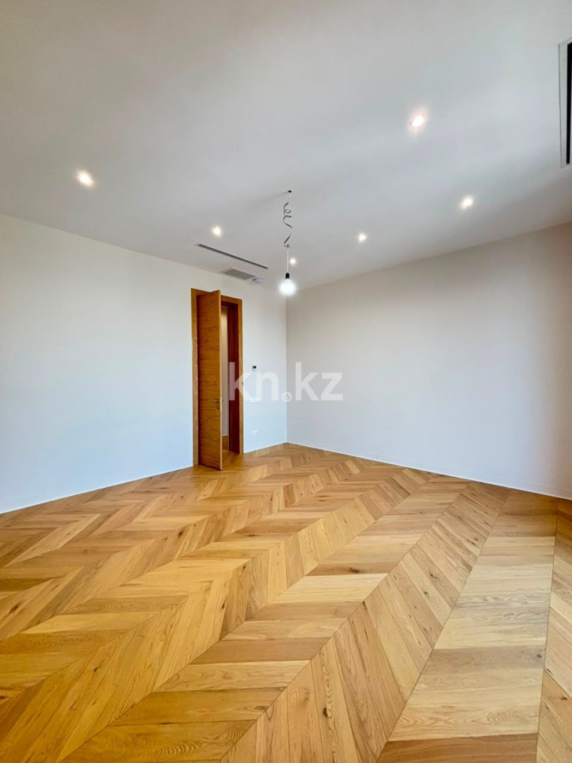 Продажа 3-комнатной квартиры, 194 м² в Астане - фото 16