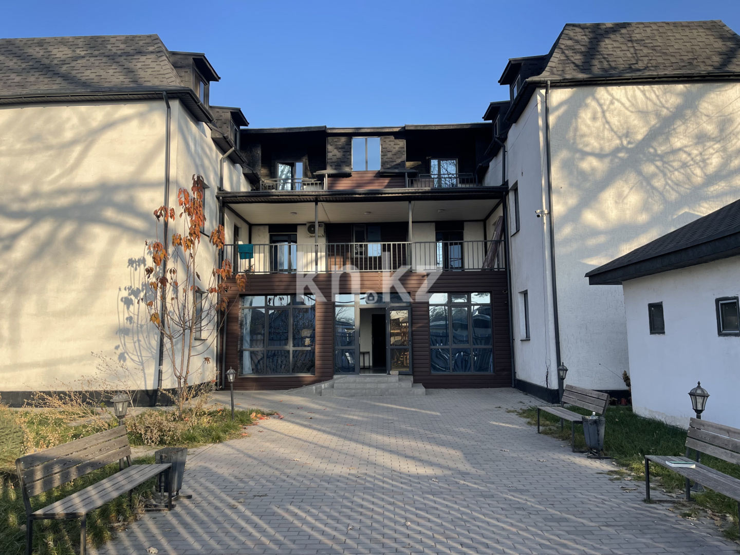 Продажа 1-комнатной квартиры, 40 м², ул. Еспаева, дом  10 в Алматы