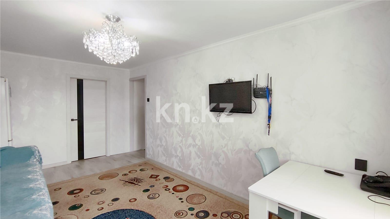 Продажа 2-комнатной квартиры, 45 м², мкр-н 11а в Караганде - фото 3