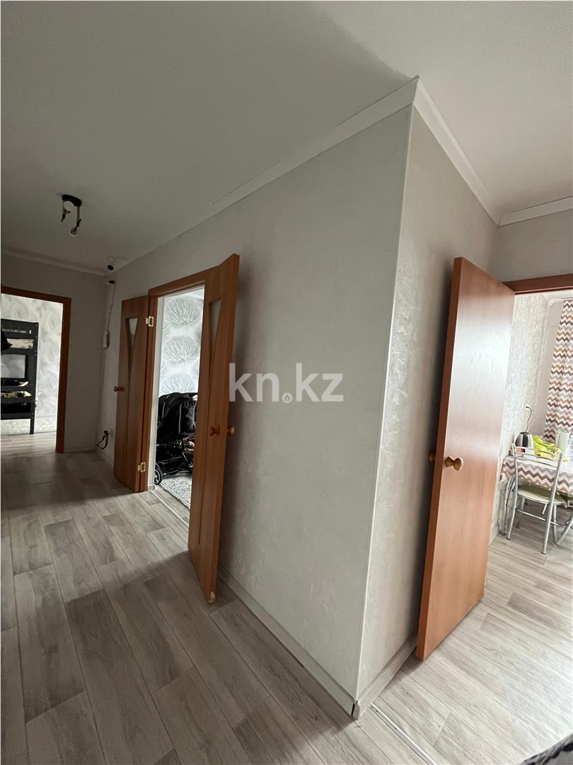 Продажа 2-комнатной квартиры, 53 м², мкр-н 15 в Караганде - фото 4