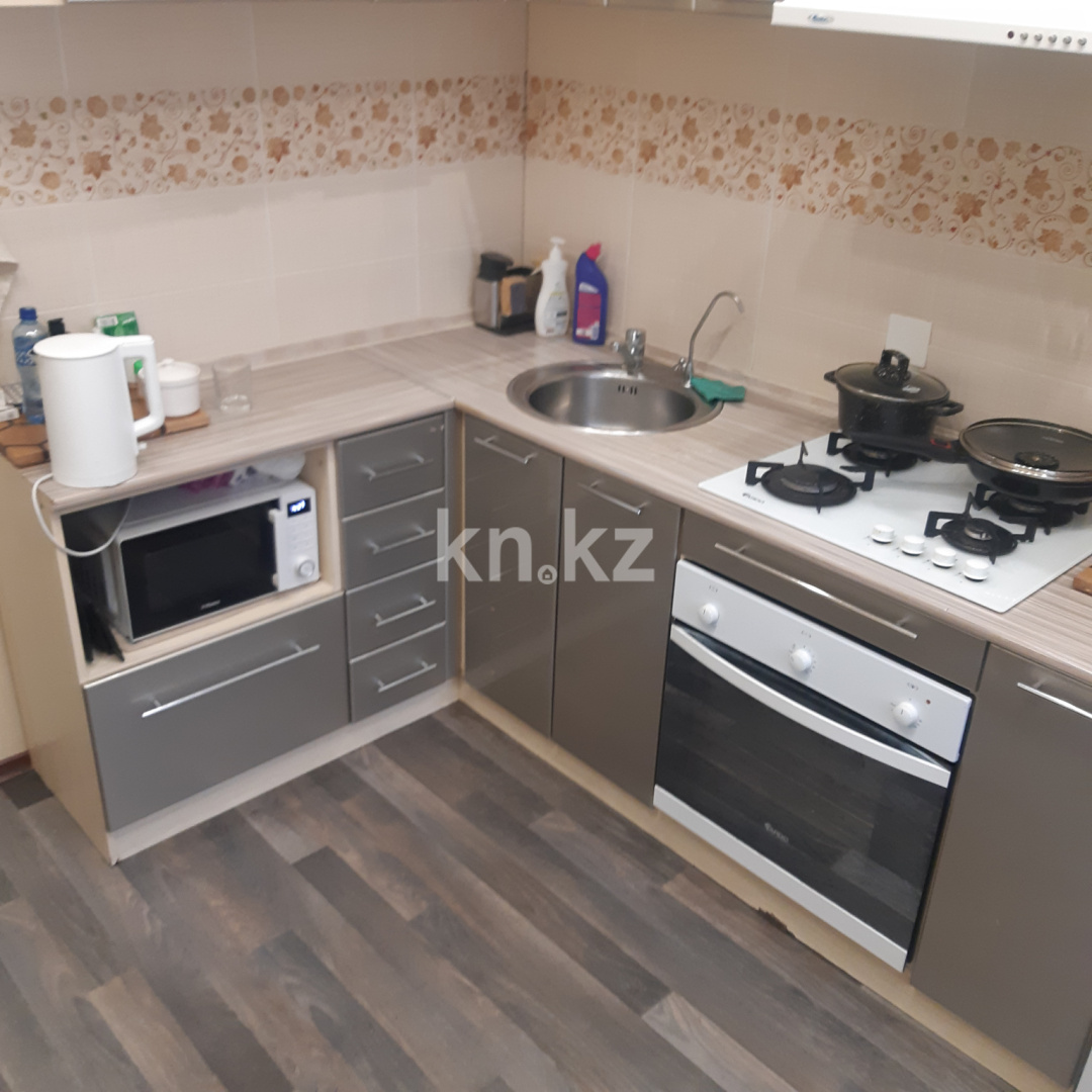 Продажа 2-комнатной квартиры, 56 м², ул. Сарсекова, дом  55 в Караганде - фото 5