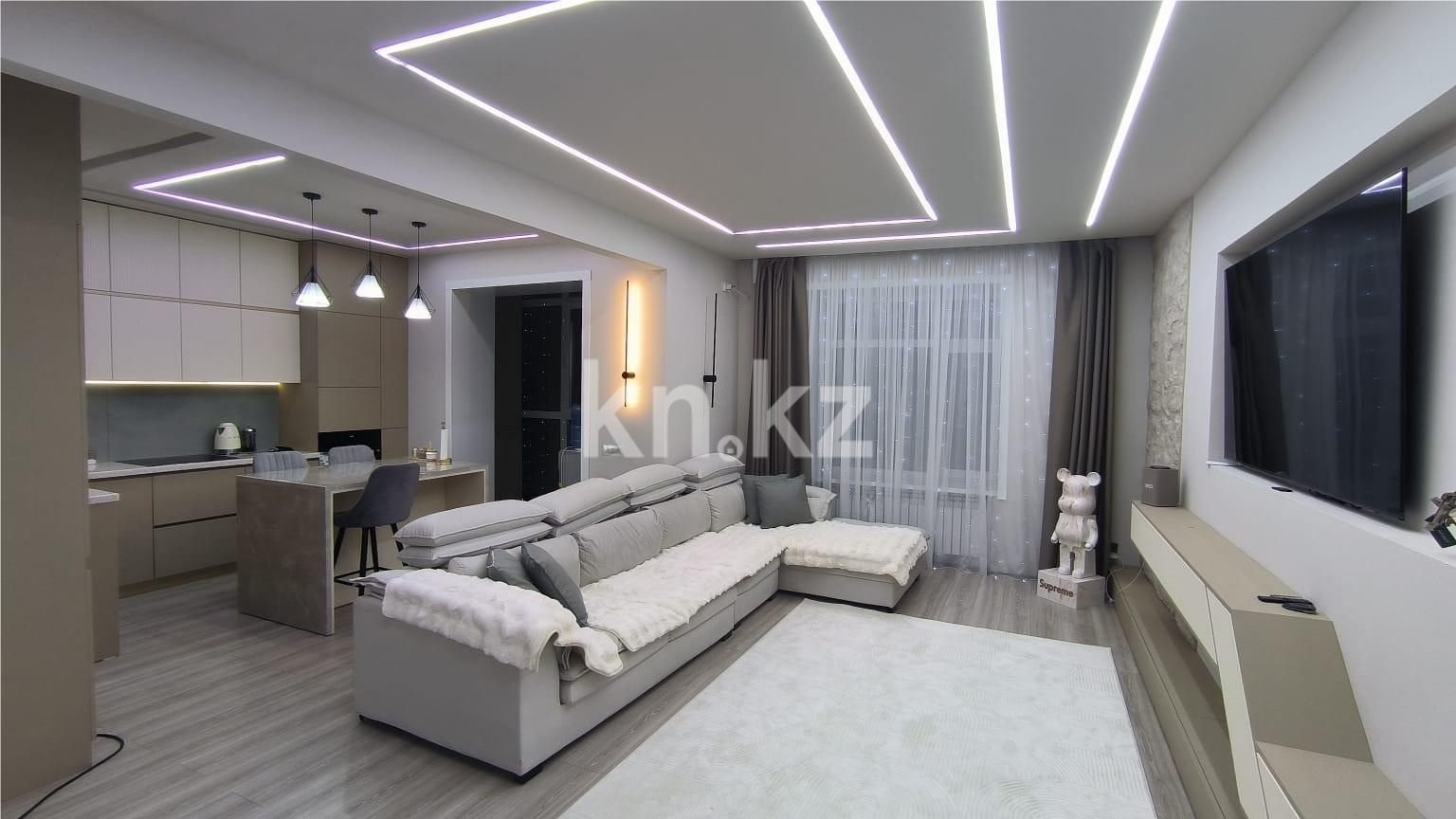Продажа 4-комнатной квартиры, 107 м², ул. Муканова в Караганде - фото 2