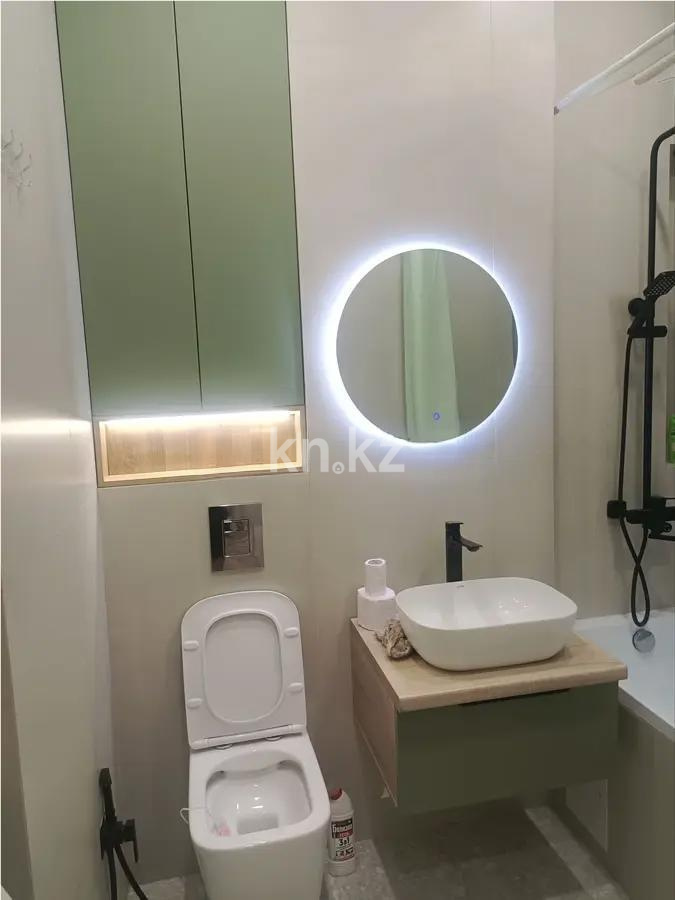 Продажа 2-комнатной квартиры, 61 м², ул. Токпанова, дом  8 в Астане - фото 3