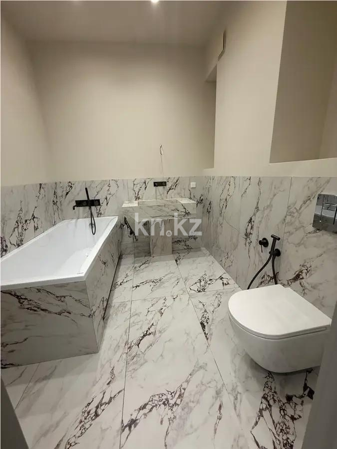 Продажа 3-комнатной квартиры, 95 м², ул. Тыныбаева, дом  13/1 в Астане - фото 4