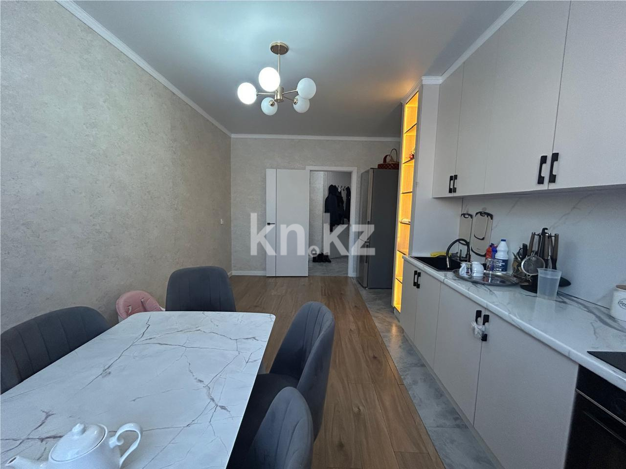 Продажа 3-комнатной квартиры, 92.3 м² в Астане - фото 9