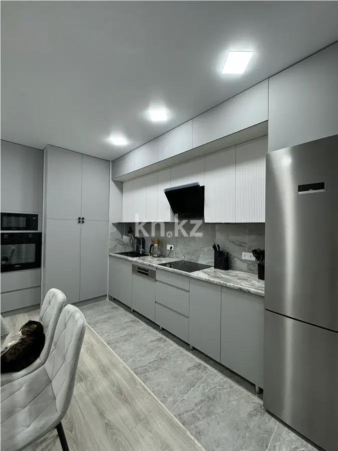 Продажа 3-комнатной квартиры, 84 м², мкр-н Голубые Пруды, дом  7/14 в Караганде - фото 2