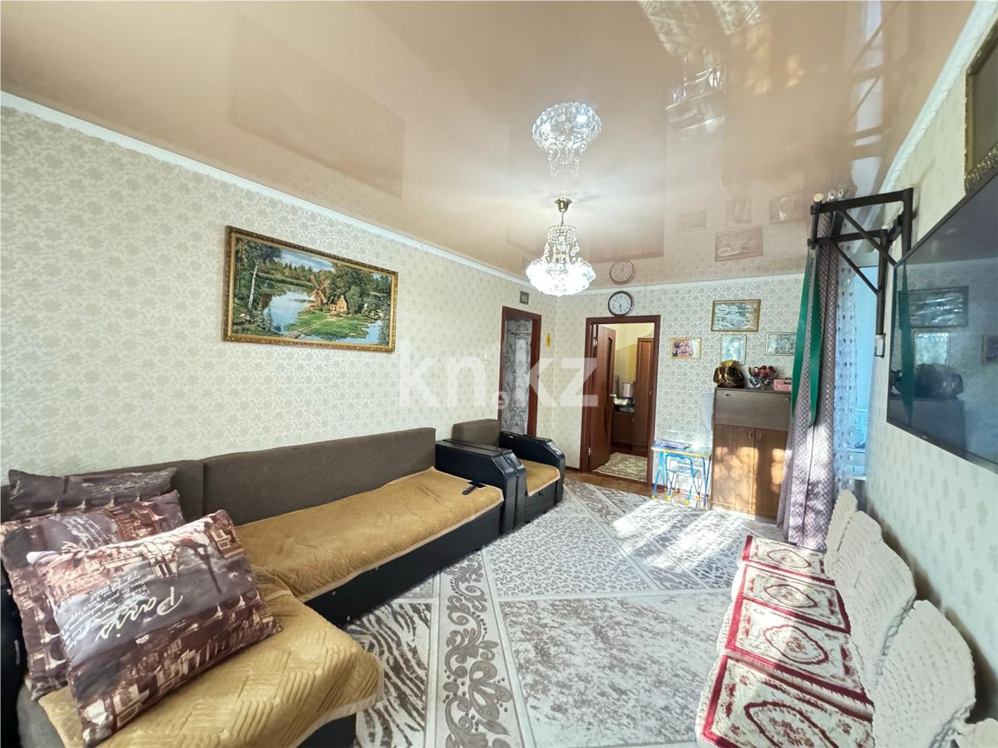 Продажа 3-комнатной квартиры, 56 м², ул. Абая - Продажа  трехкомнатных квартир в Темиртау фото 1 из 8