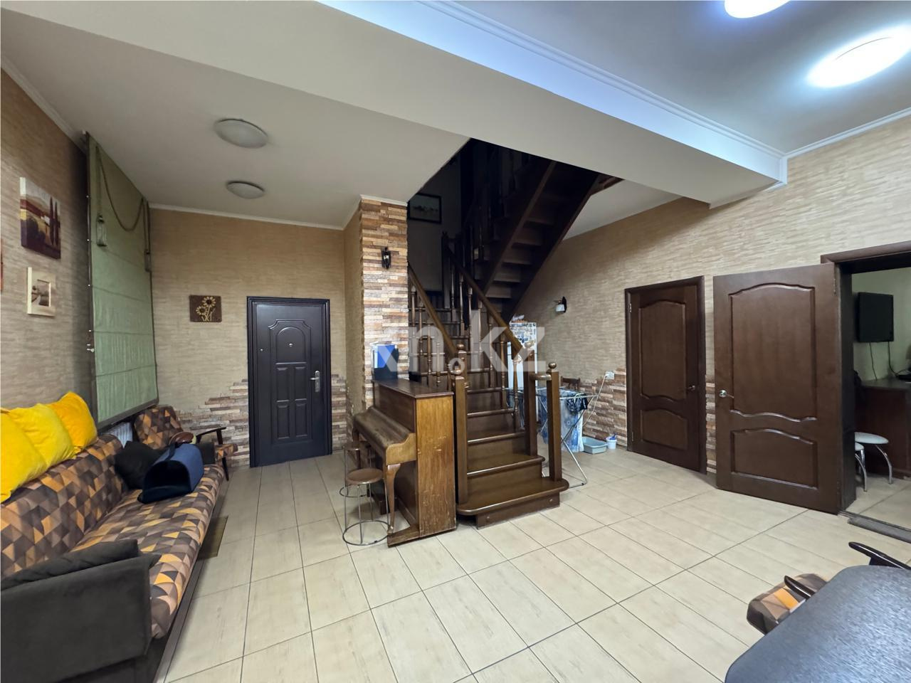 Продажа 7-комнатного дома, 302 м², ул. Жұмабек Тәшенов - Продажа домов, коттеджей в Темиртау фото 2 из 49