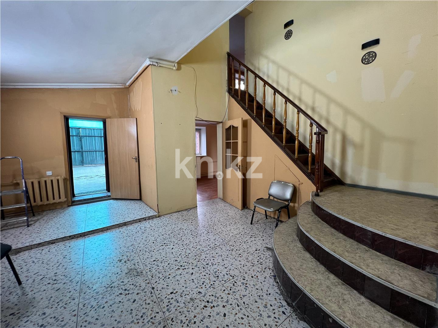 Продажа 10-комнатного дома, 231 м² - Продажа домов, коттеджей в Караганде - страница 2 фото 5 из 33