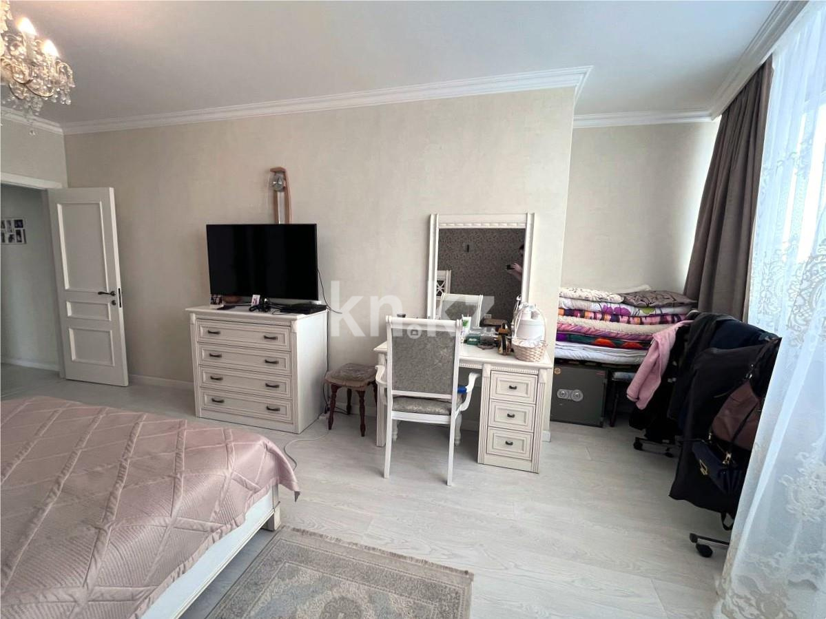 Продажа 4-комнатной квартиры, 136 м² в Караганде - фото 15