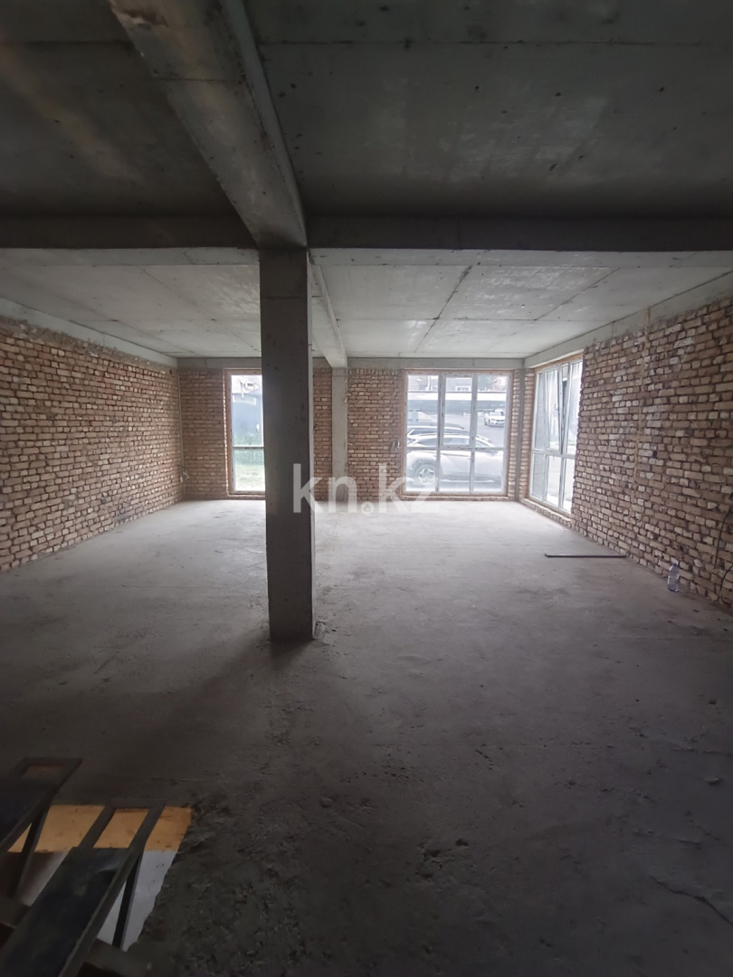 Продажа 6-комнатного дома, 320 м², ул. Мангистауская - Продажа домов, коттеджей в Алматы фото 5 из 16