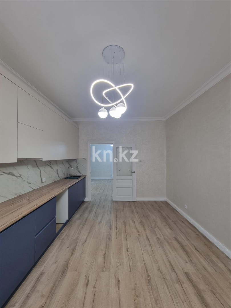 Продажа 4-комнатной квартиры, 120 м², ул. Дюсембекова - Продажа  четырехкомнатных квартир в Караганде фото 15 из 28