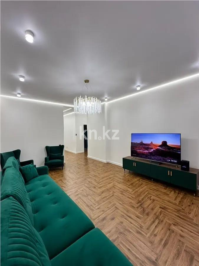 Продажа 3-комнатной квартиры, 100 м², пр. Улы Дала, дом  27 - Продажа квартир в Казахстане фото 1 из 10