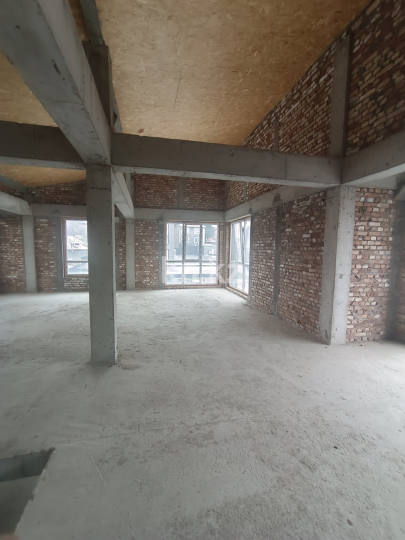 Продажа 6-комнатного дома, 320 м², ул. Мангистауская - Продажа домов, коттеджей в Алматы фото 13 из 16