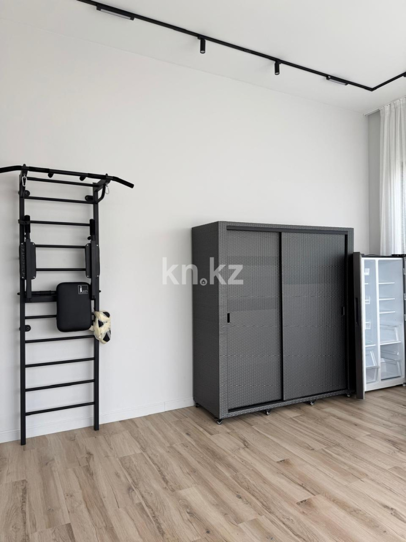 Аренда 4-комнатной квартиры, 230 м² в Алматы - фото 22