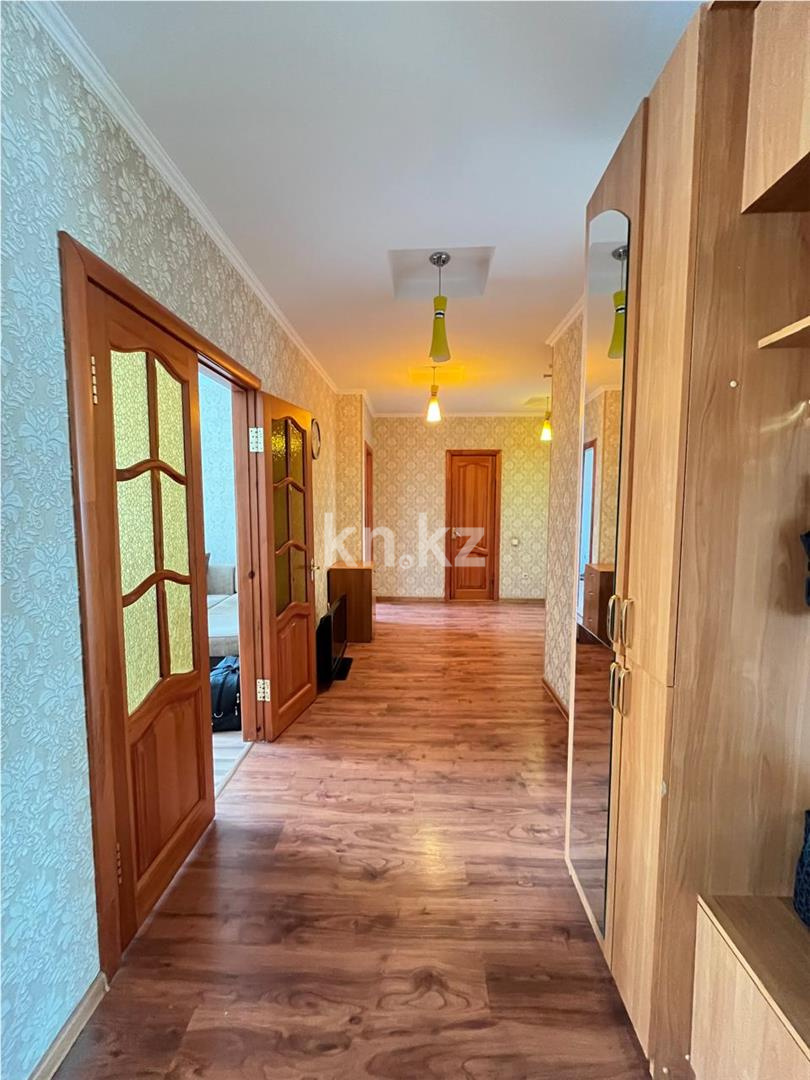 Продажа 3-комнатной квартиры, 92 м², пр. Шахтеров, дом  31а - Продажа  трехкомнатных квартир в Караганде фото 13 из 16