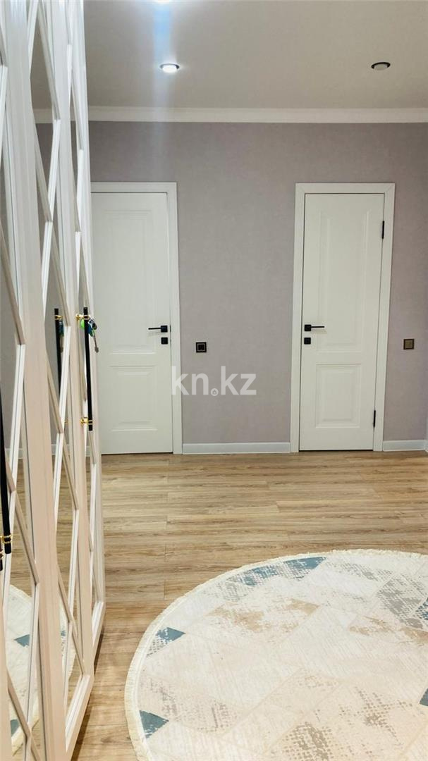 Продажа 3-комнатной квартиры, 84 м², ул. Сатыбалдина - Продажа  трехкомнатных квартир в Караганде фото 20 из 26