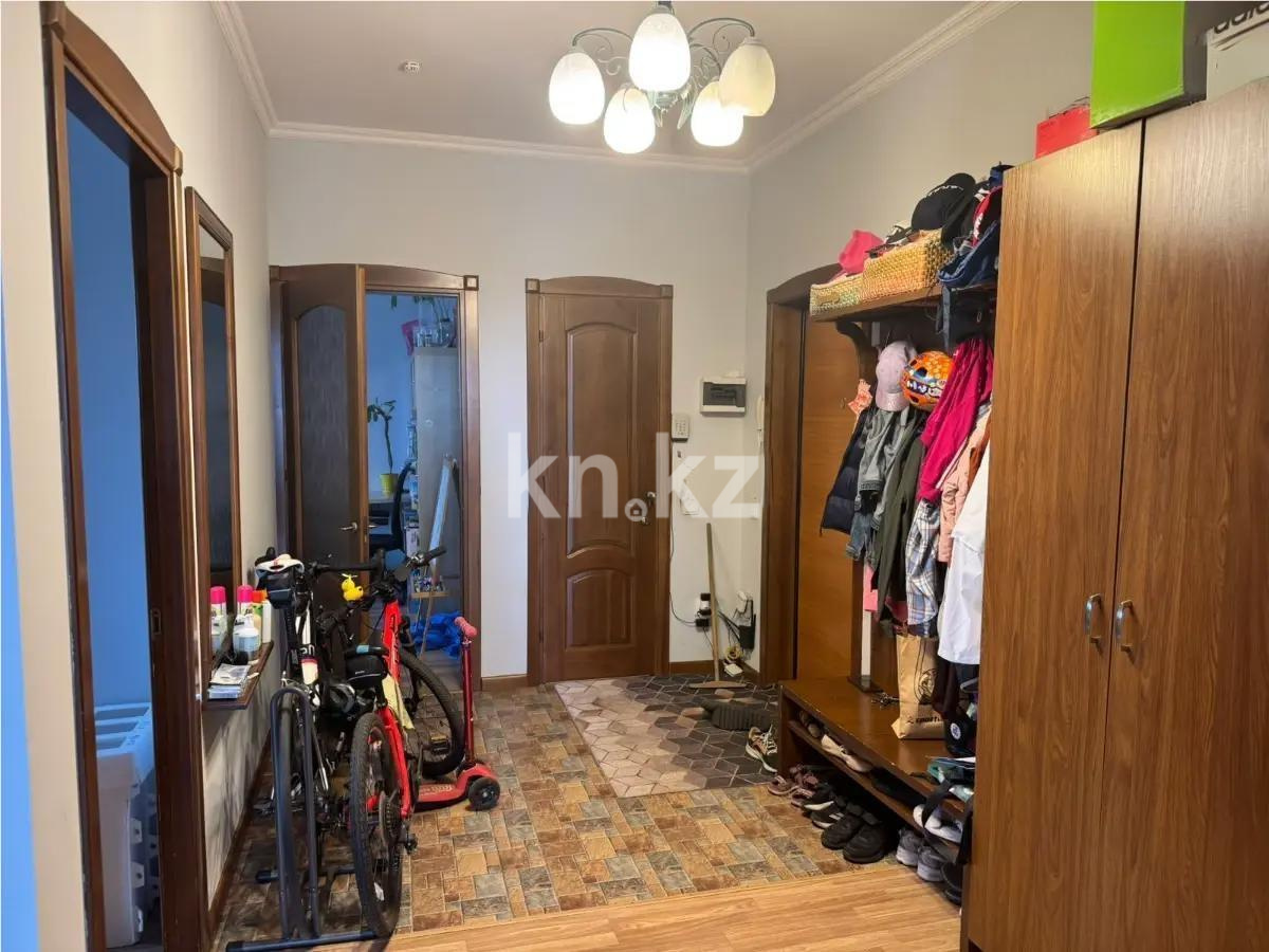 Продажа 4-комнатной квартиры, 104 м², ул. Сатпаева, дом  90/36 в Алматы - фото 8