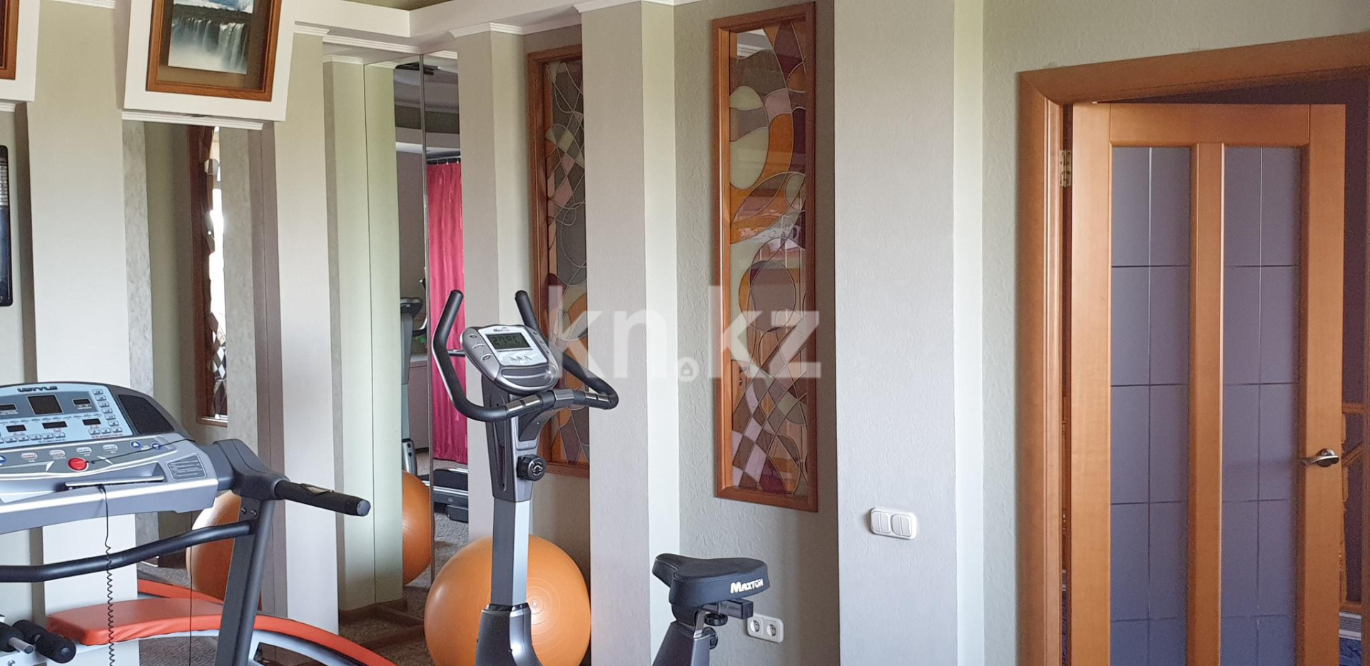 Продажа 7-комнатной квартиры, 227 м², ул. Ерубаева, дом  50/6 - Продажа  пятикомнатных квартир в Караганде без посредников фото 16 из 20