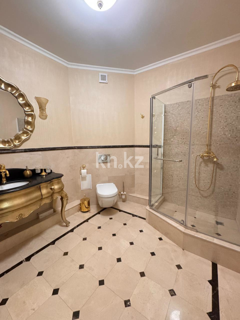 Продажа 5-комнатной квартиры, 206.5 м², ул. Ташенова в Астане - фото 25