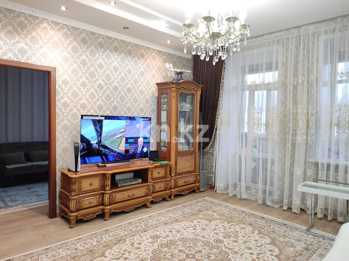 Продажа 3-комнатной квартиры, 68 м², пр. Бухар-жырау, дом  28 в Караганде - фото 2