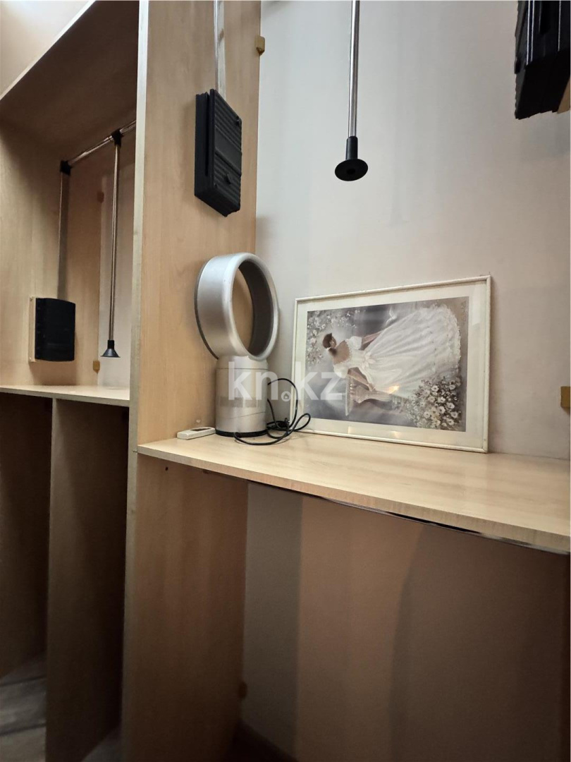 Продажа 3-комнатной квартиры, 66.2 м², ул. Абая, дом  26 - Продажа квартир в Караганде фото 12 из 23