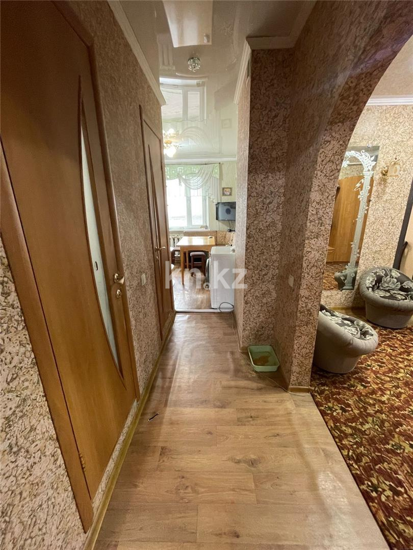 Продажа 4-комнатной квартиры, 80 м², мкр-н Голубые Пруды - Продажа квартир в Караганде фото 14 из 16