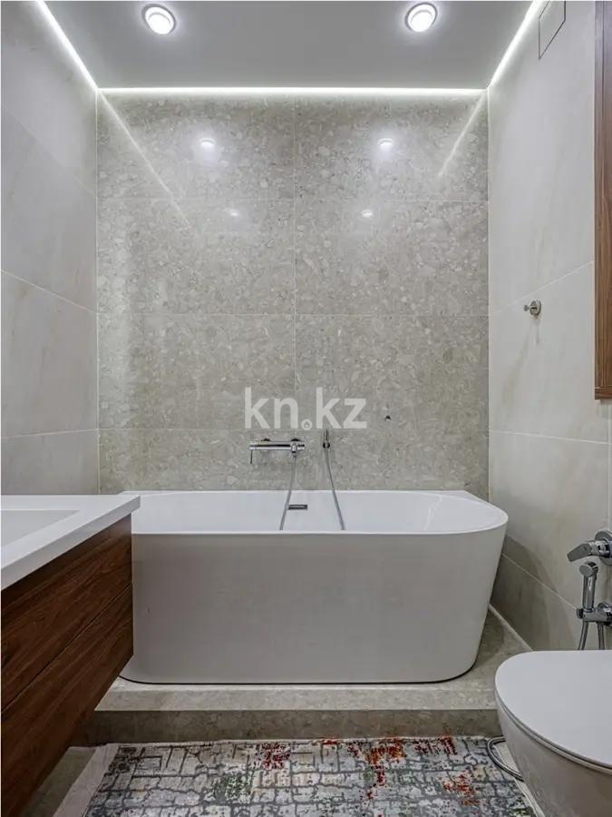 Продажа 3-комнатной квартиры, 95 м², ул. Халиуллина, дом  140/5 в Алматы - фото 7