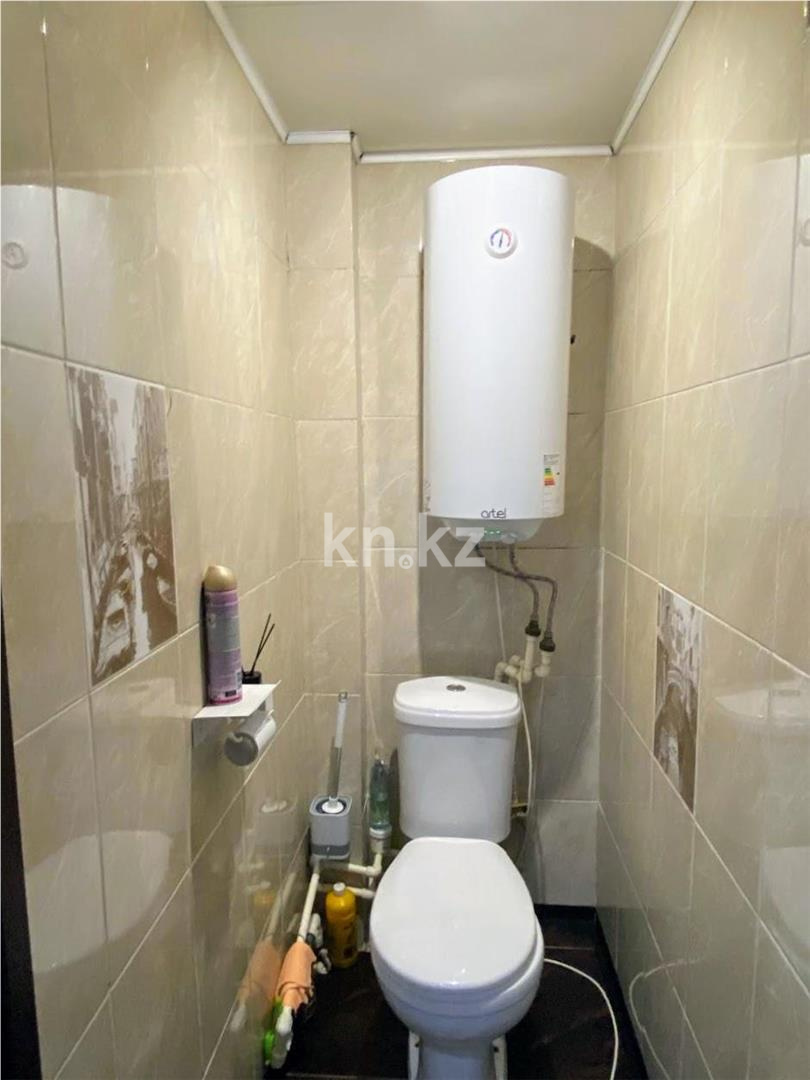 Продажа 3-комнатной квартиры, 65 м², мкр-н 15 в Караганде - фото 10