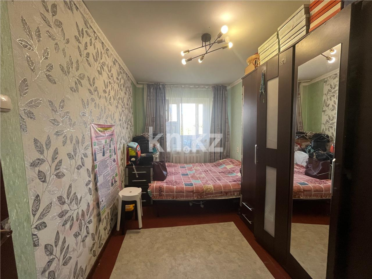 Продажа 4-комнатной квартиры, 63 м², пр. Строителей, дом  17 - Продажа  четырехкомнатных квартир в Караганде фото 4 из 14