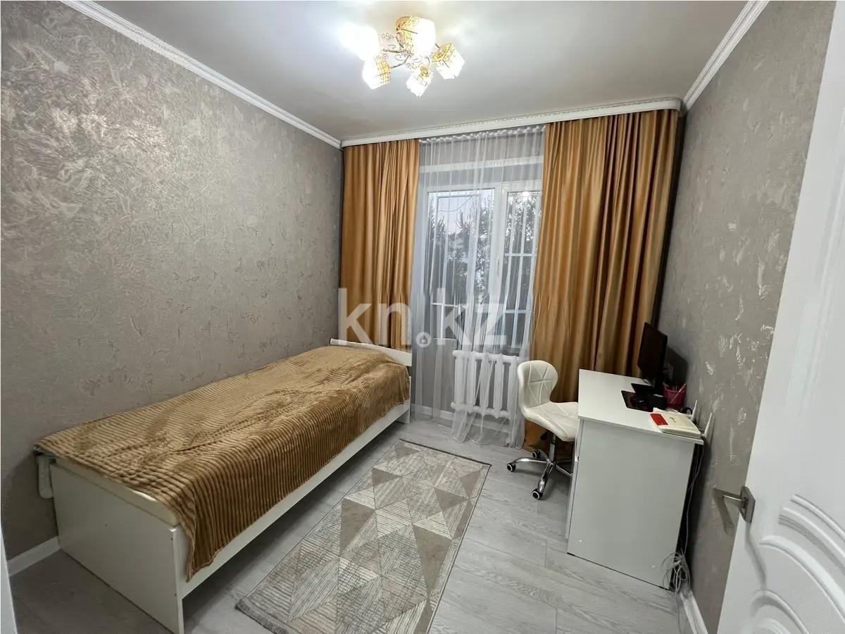 Продажа 4-комнатной квартиры, 84 м², мкр-н Голубые Пруды, дом  13 в Караганде - фото 2