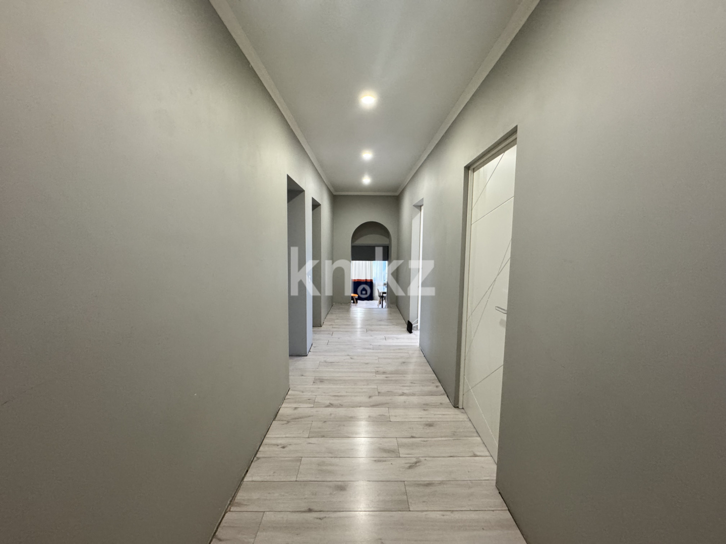 Продажа 5-комнатного дома, 287 м², ул. Балхашская - Продажа домов, коттеджей в Караганде с фото фото 25 из 34