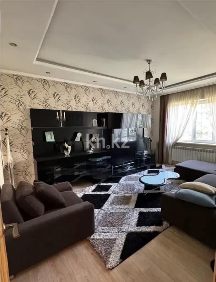 Продажа 2-комнатной квартиры, 60 м², мкр. Алмагуль, дом  10 в Алматы