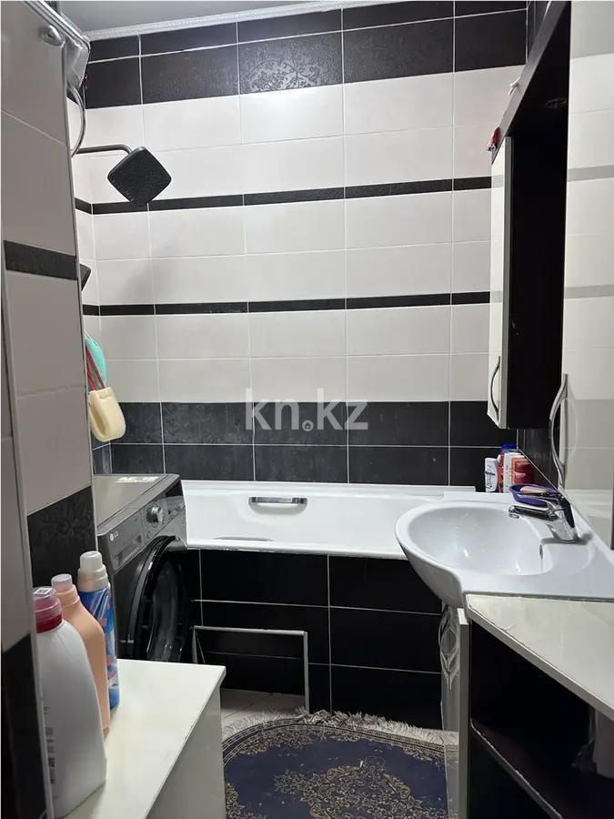 Продажа 3-комнатной квартиры, 70 м², мкр. Аксай-4, дом  54 в Алматы - фото 6