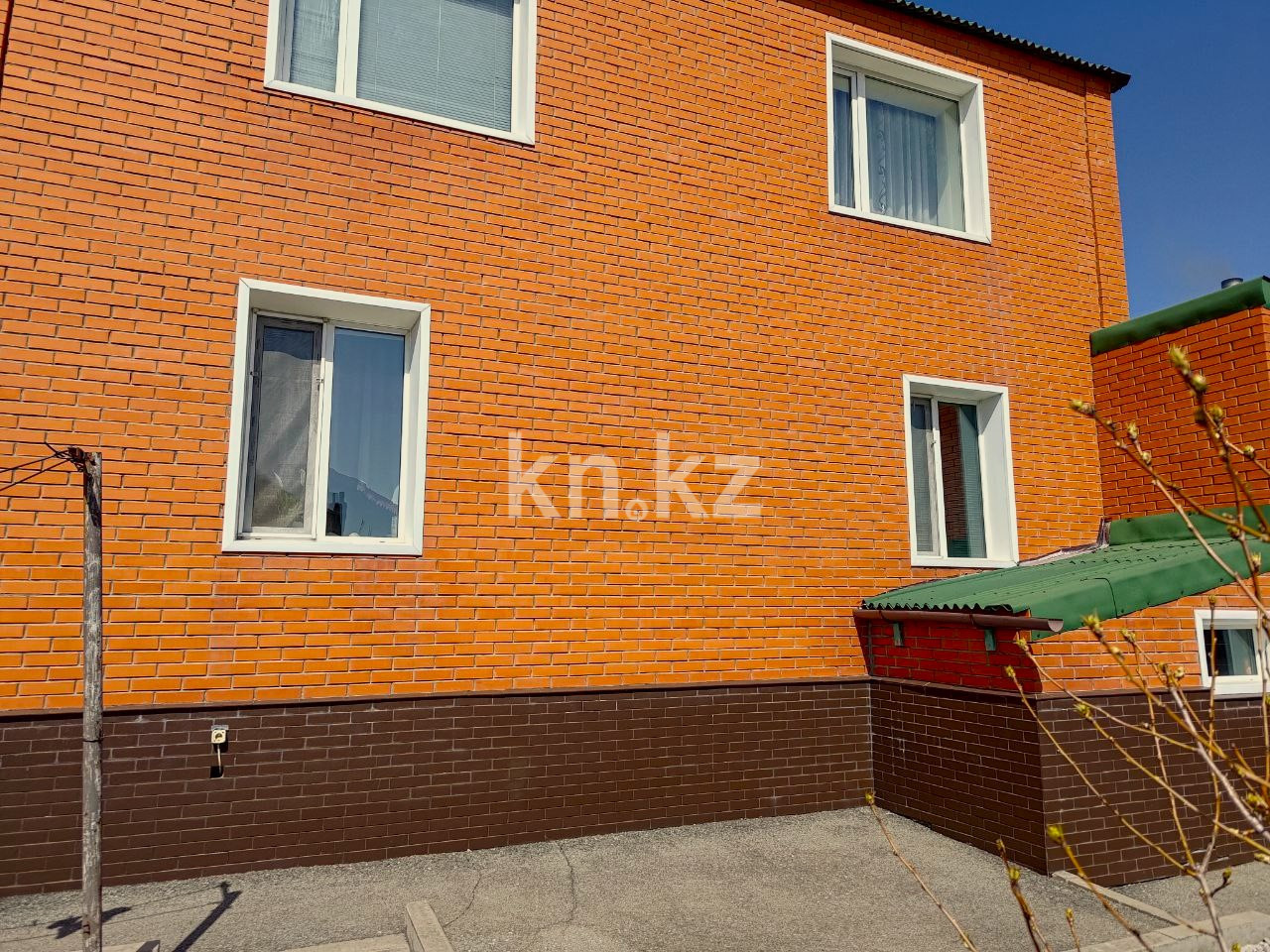 Продажа 6-комнатного дома, 300 м², ул. Экибастузская - Продажа  пятикомнатных домов, коттеджей в Караганде с фото фото 2 из 29