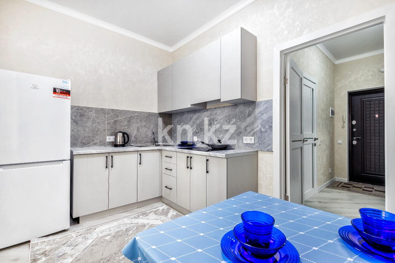 Аренда 1-комнатной квартиры посуточно, 50 м², пр. Кабанбай батыра, дом  29/2 - ул. Сыганак - Аренда квартир посуточно в Астане с фото фото 7 из 10