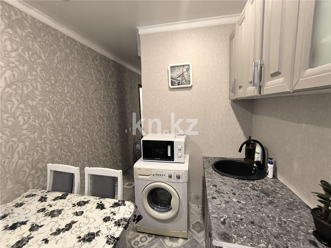 Продажа 4-комнатной квартиры, 76 м², ул. Дюсембекова - Продажа  четырехкомнатных квартир в Караганде фото 11 из 17