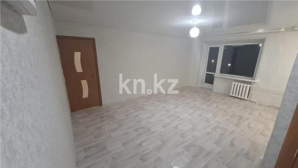 Продажа 2-комнатной квартиры, 40 м², 2 мкр-н, дом  3 - Продажа квартир в Абае фото 1 из 7