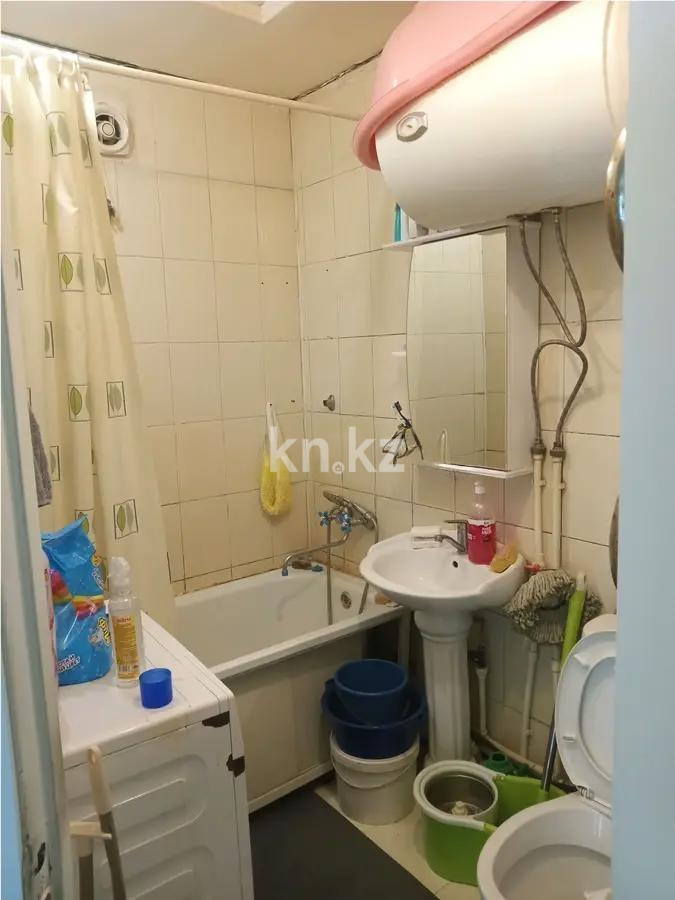 Продажа 2-комнатной квартиры, 50 м², мкр-н 17, дом  40 в Караганде - фото 4