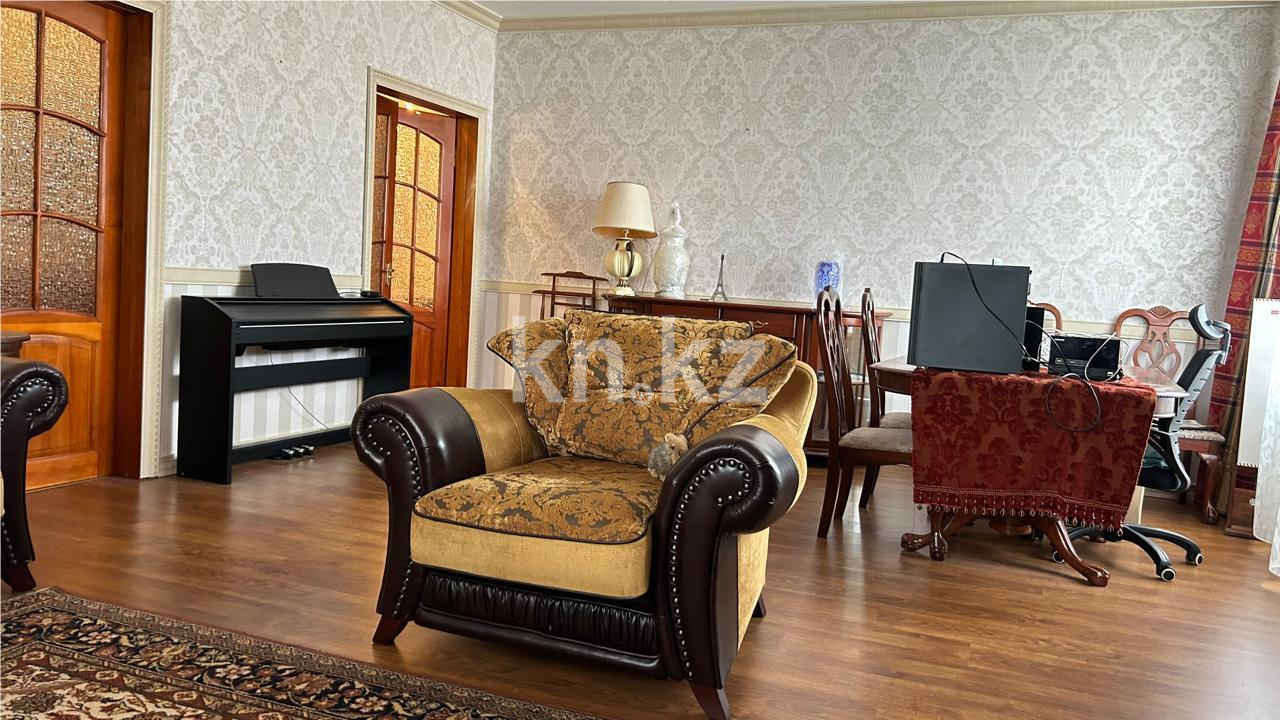 Продажа 4-комнатной квартиры, 181.8 м², ул. Кенесары в Астане - фото 2