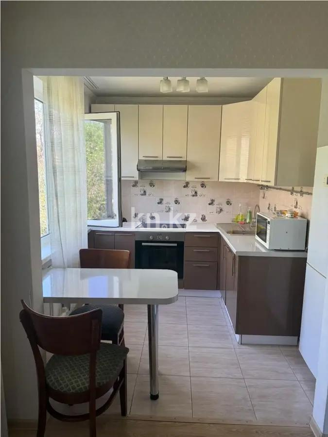 Продажа 3-комнатной квартиры, 57.7 м², мкр-н 5, дом  8 в Алматы - фото 3